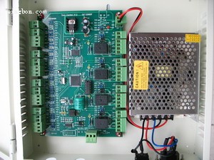 門禁機、門禁控制器